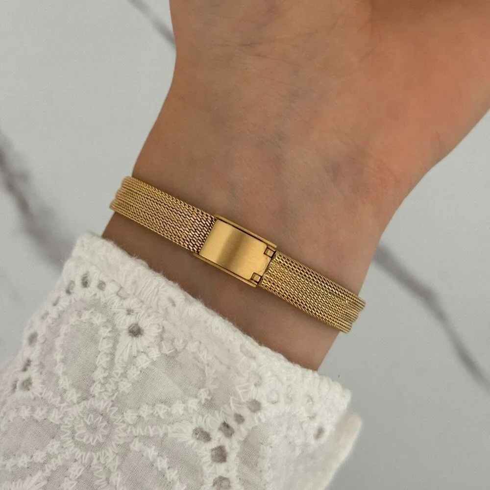SKU0081 Retro Gold Women Minimalist Adjustable‎ Watch Bracelet + gift bag